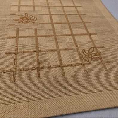 Carpete Bege com motivos florais