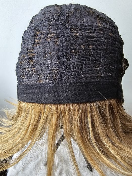 PRomocja Peruka - ciemny blond