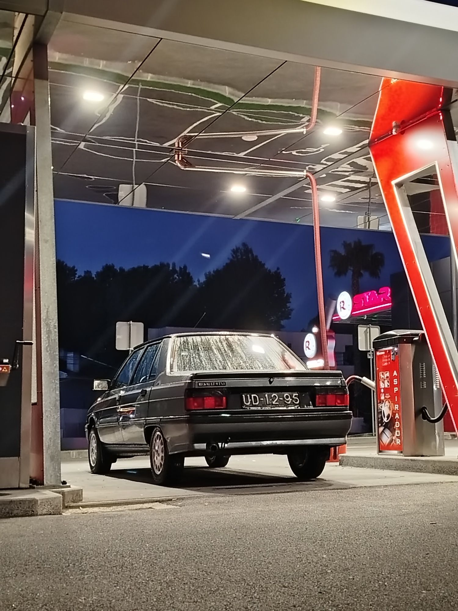 Renault 9 TXE 1.7