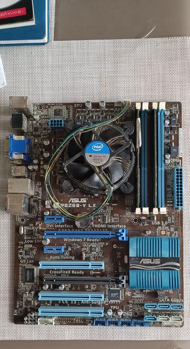 Материнська плата Asus P8Z68-V LX, s1155 + intel core 2500k 3.3МГц