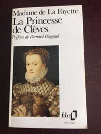 Livro "La Princesse de Clèves" de Madame de La Fayette (em francês)