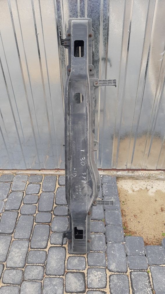 Belka zderzaka tył Hyundai i30 hb