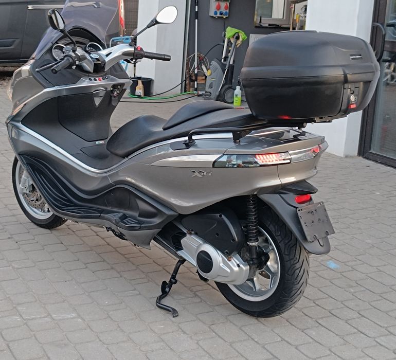 /// Piaggio X10 125cm³ na B kat. ///