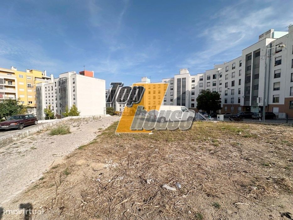 Terrenos para construção de 3 Prédios - Feijó