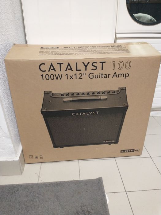 Guitarra Gio Ibanez e amplificador catalyst 100