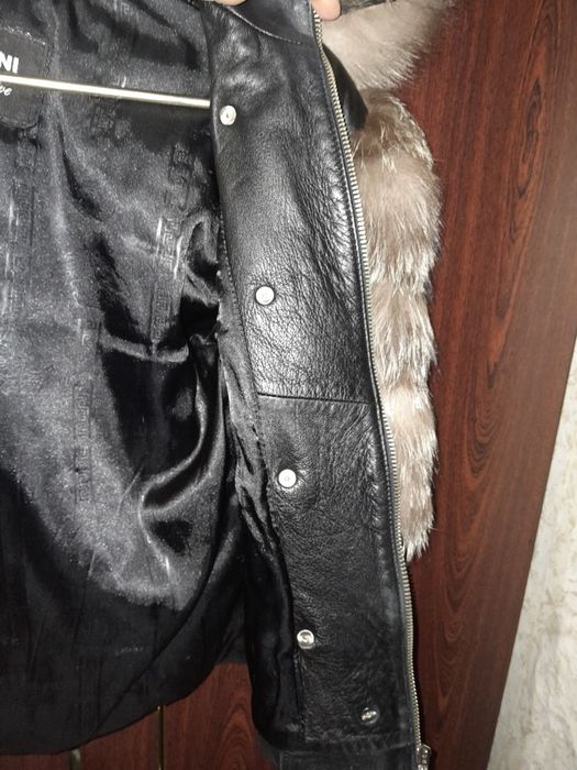 Продам кожаную куртку