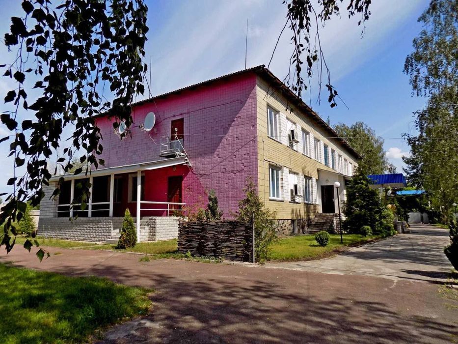 Продам комерційний комплекс в смт. Чоповичі, Коростенський р-н.