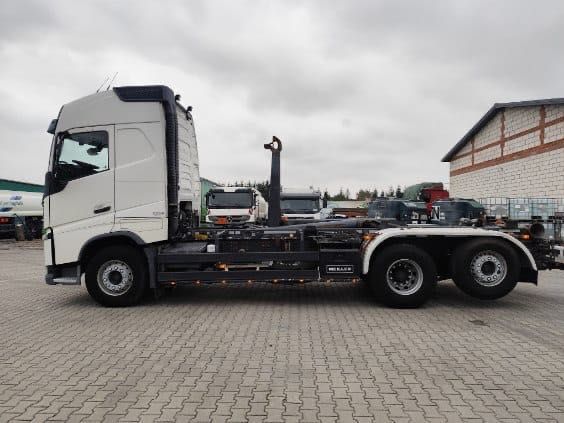 Volvo hakowiec 2013