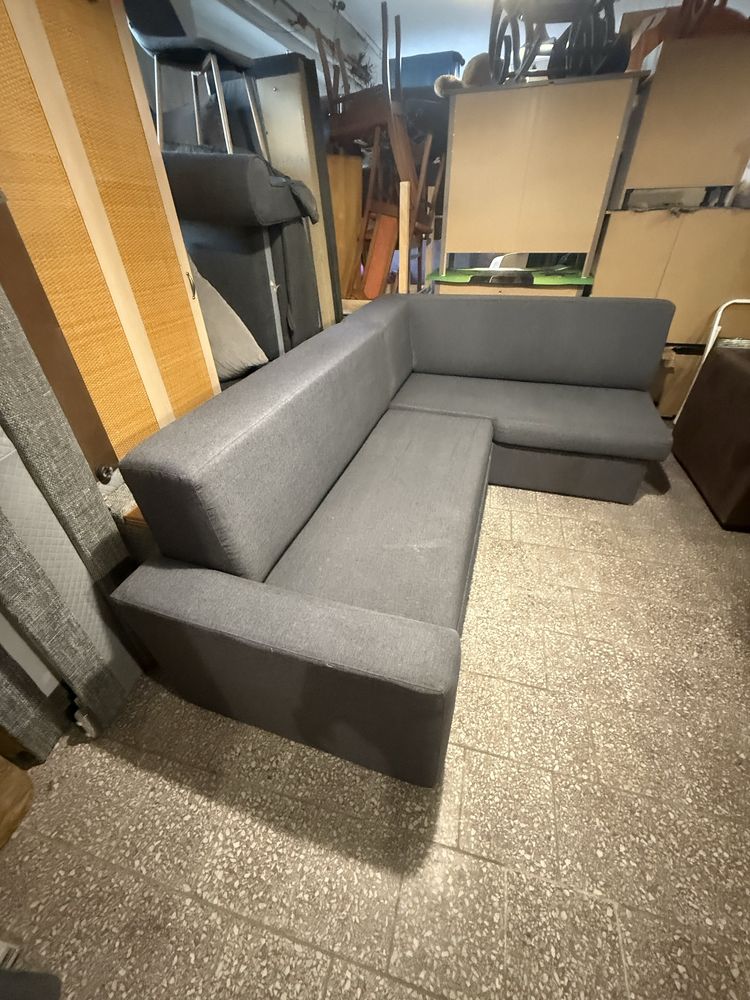Komoda pojemna idealna pod telewizor
