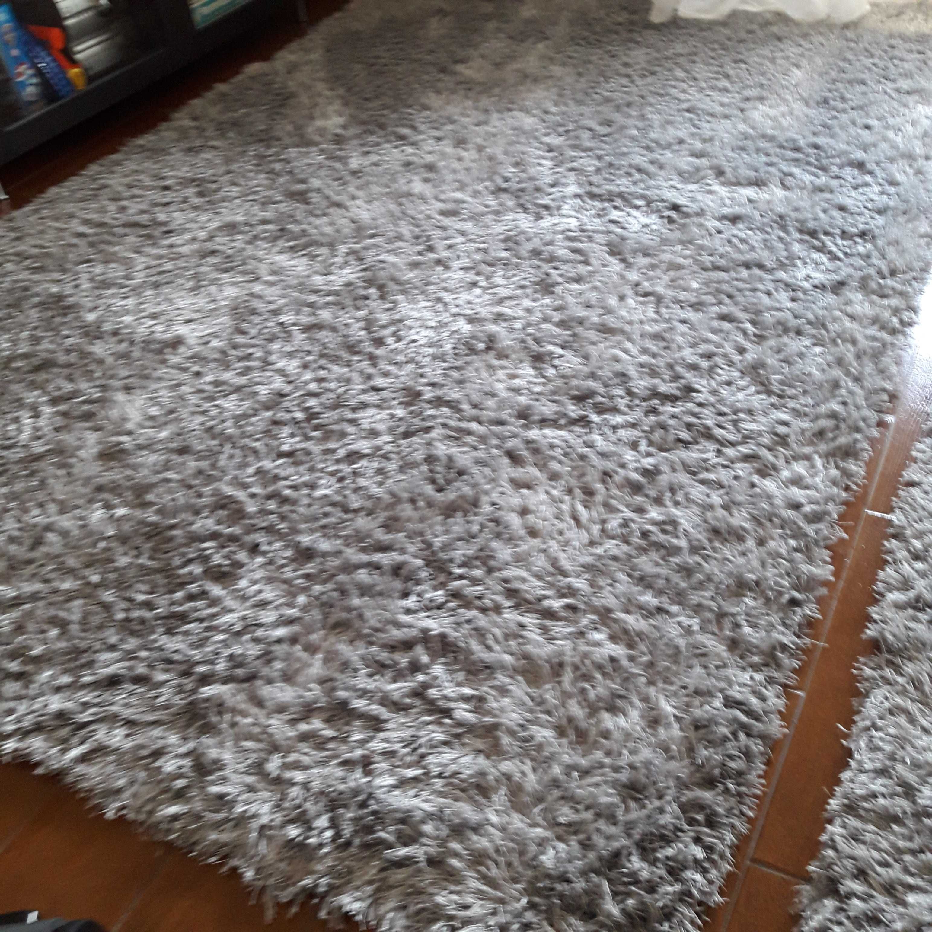 Carpetes cinza sense