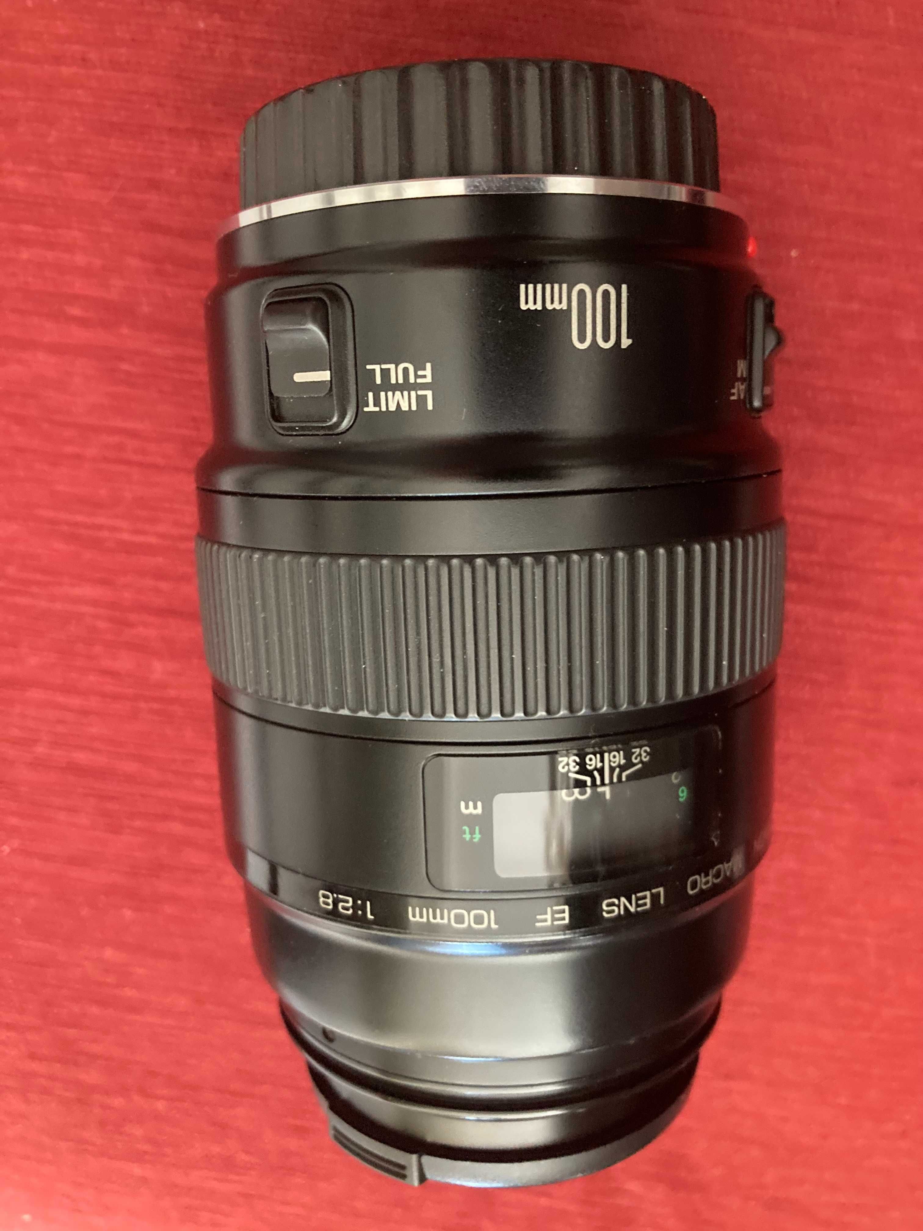 Máquina fotográfica Canon 90 D e objetivas