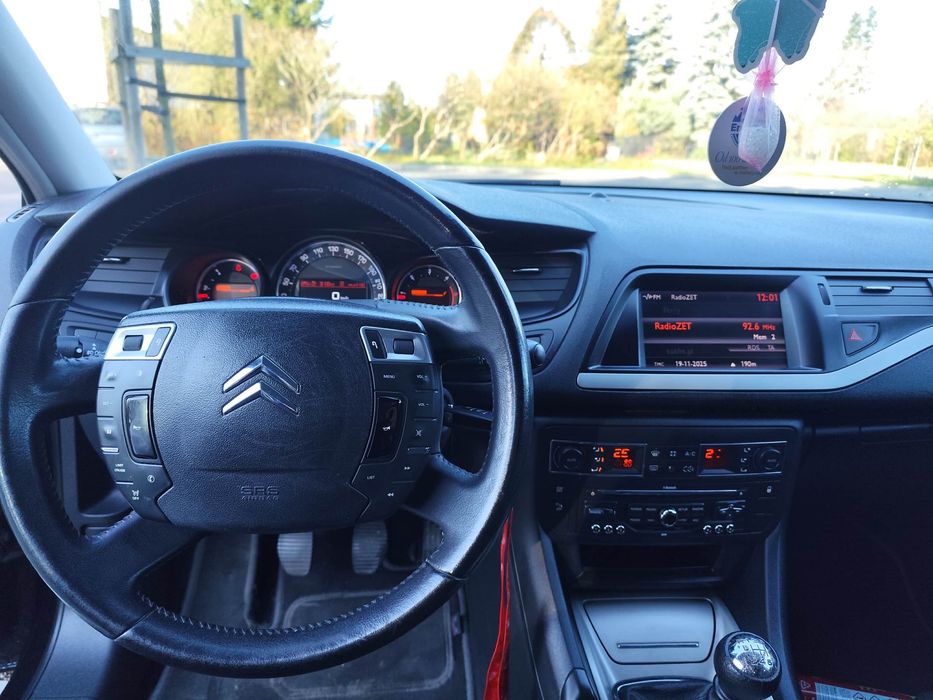 Citroen C5 x7/2011r/2.0HDI/manual/6biegów/db. wyposaż./bez pneumatyki