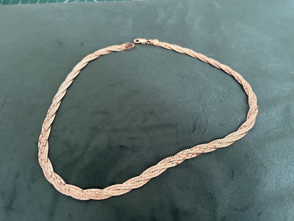 Colar de prata dourado