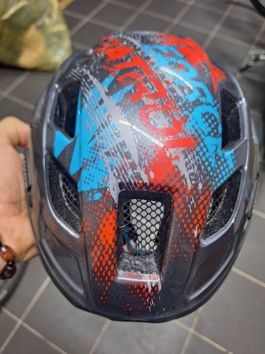 kask dziecięcy Uvex rozmiar 51-55 cm