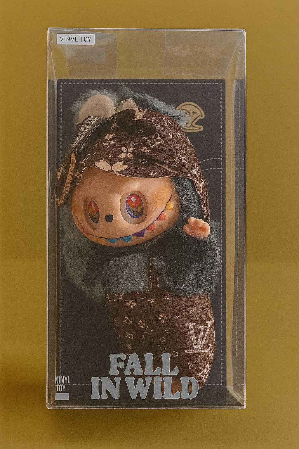 Boneco Estilo Labubu Lux – Mini Criatura Fashion com Roupa Estampada