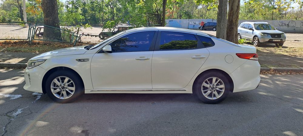 Продам kia k5 2016