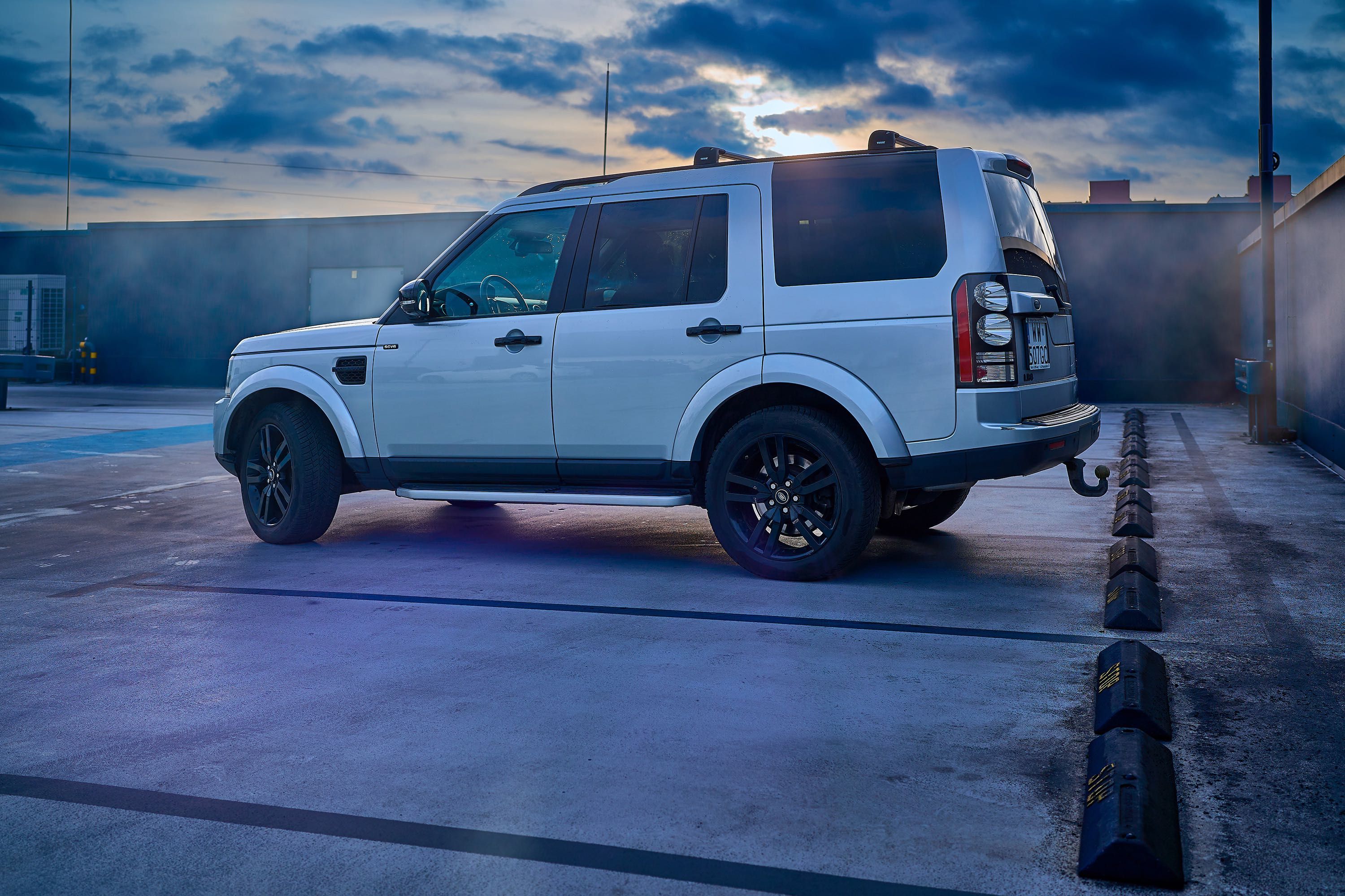 Land Rover Discovery IV - w idealnym stanie!!!
