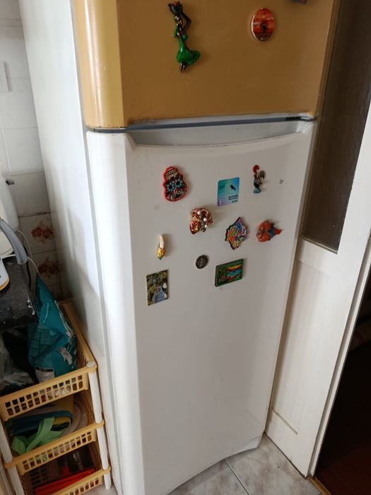 Vende-se Frigorífico