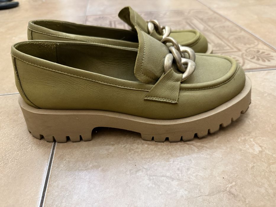 Туфлі в ідеальному стані