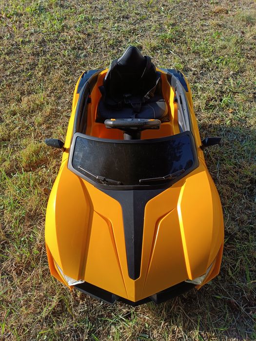 Дитячий автомобіль на радіо керуванні Bambi Racer М4796.