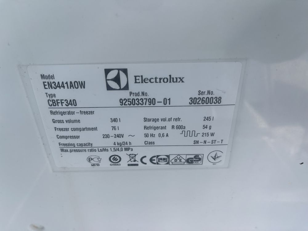 Холодильник Electrolux #06162