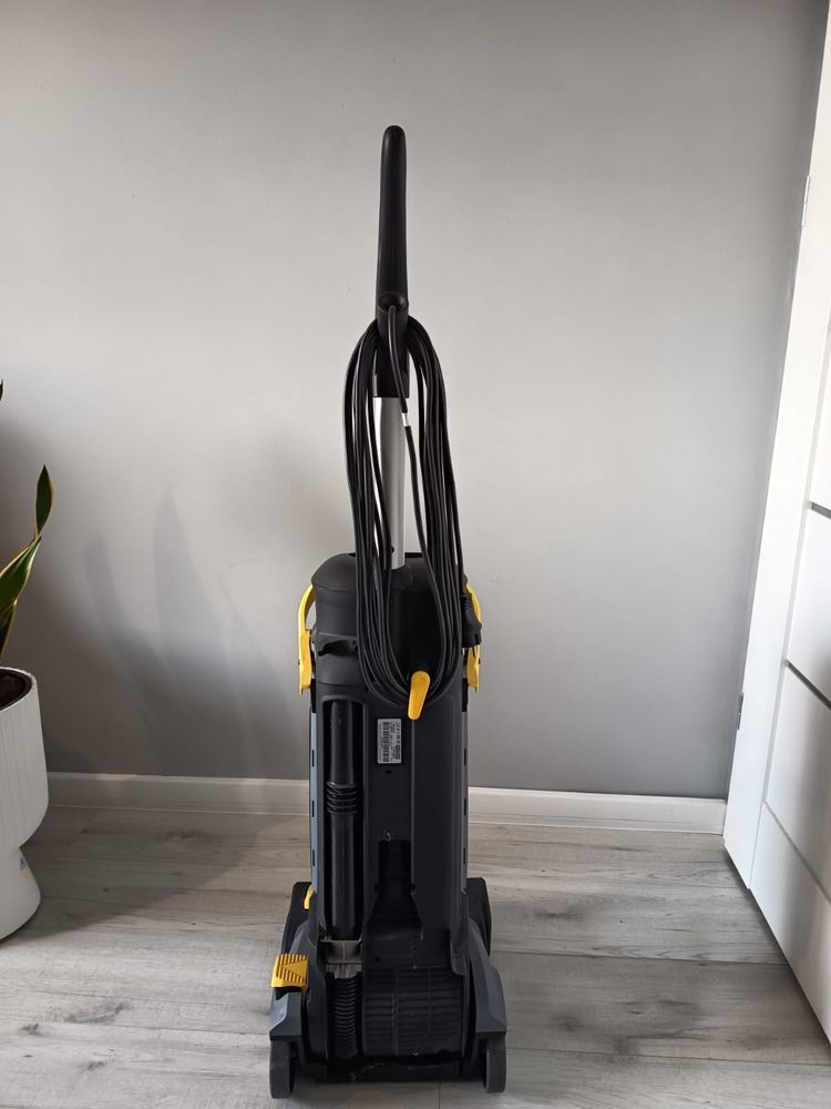 Szorowarka KARCHER BR 30/4 C
