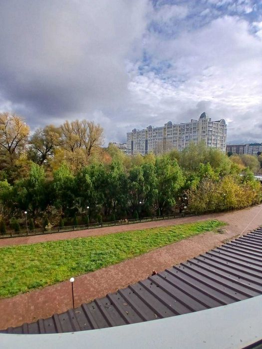 Оренда 2 кімн. квартири,  автономне опалення, центр