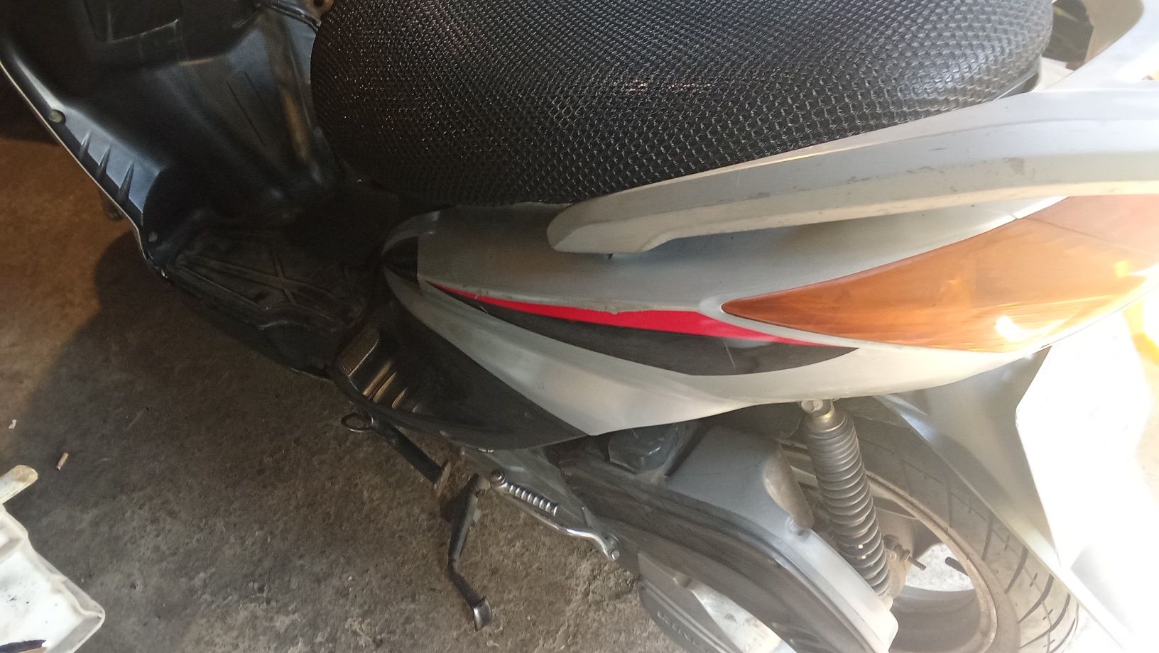 Продам скутер 125 кубів