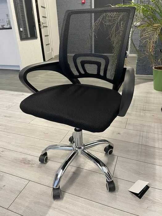 кресло на колесах офисные конференц