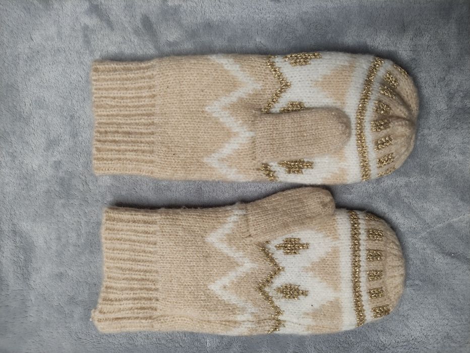 Варежки женские Primark