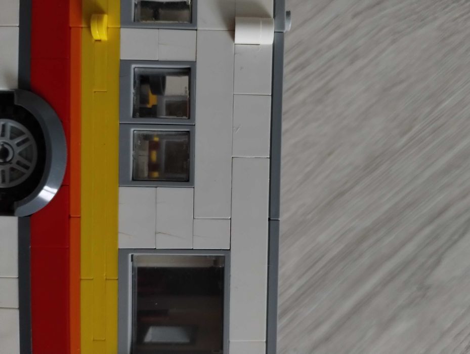 LEGO 31108 Creator 3w1 - Wakacyjny kemping z rodziną