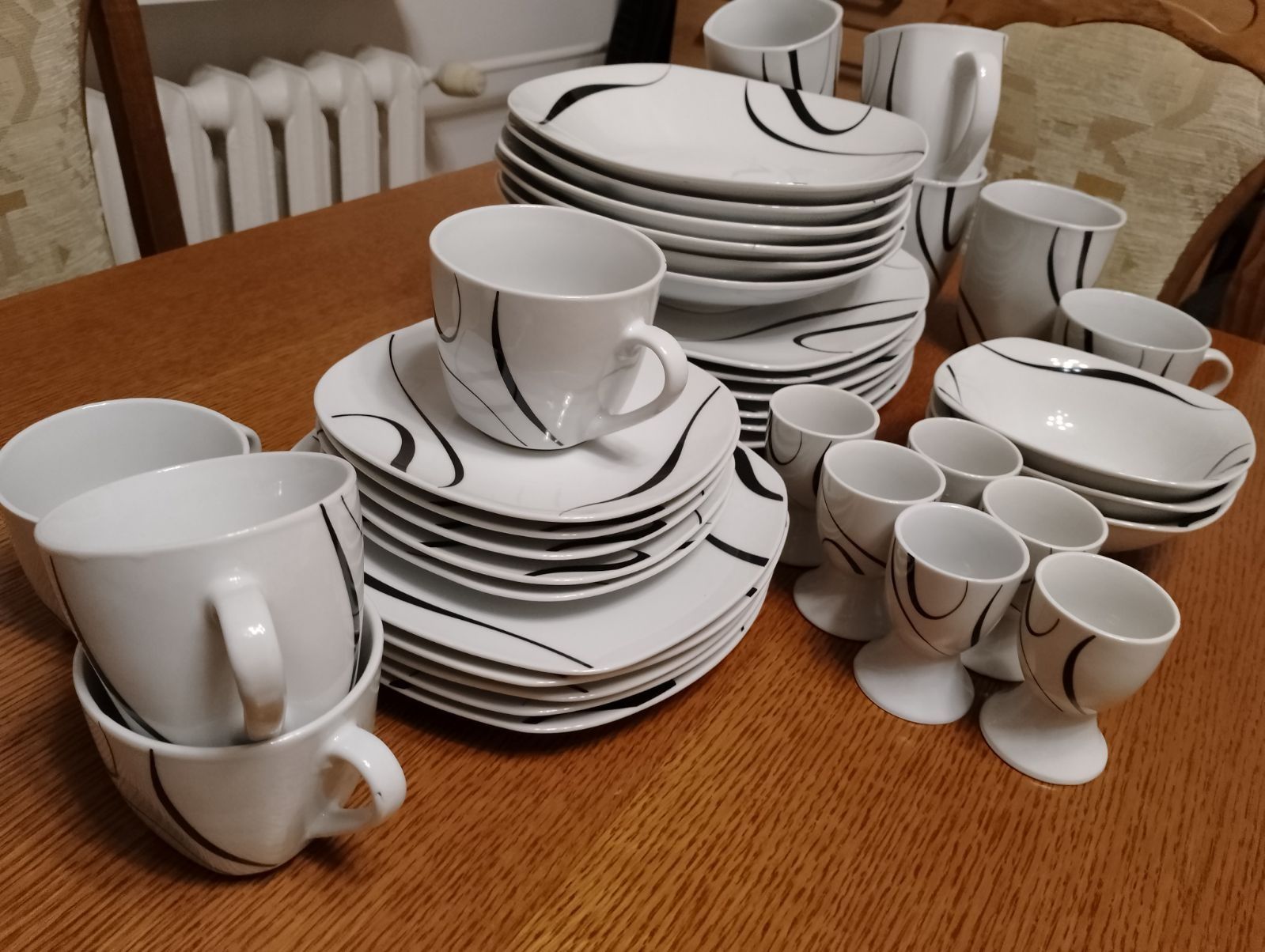 Serwis stołowy 41 elementow porcelana Galaxy