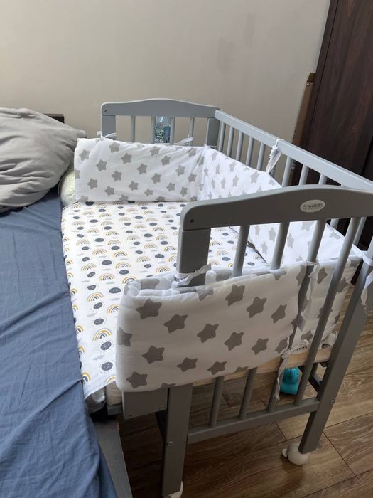 Sprzedam dziecięce dostawne drewniane łóżeczko