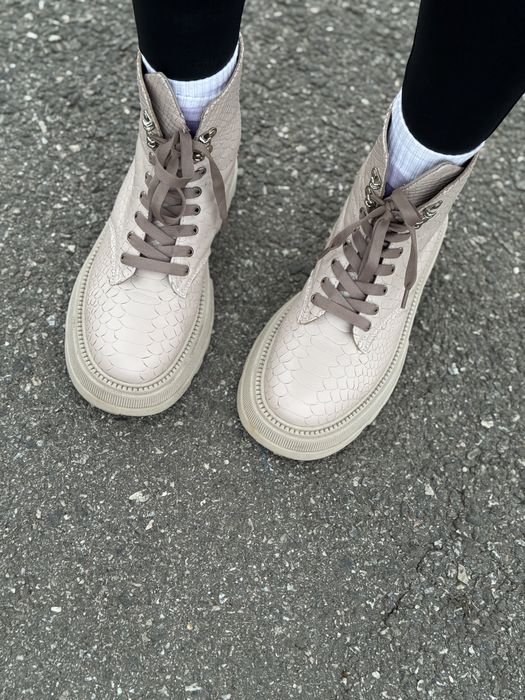 Ботинки жіночі шкіра 39 р