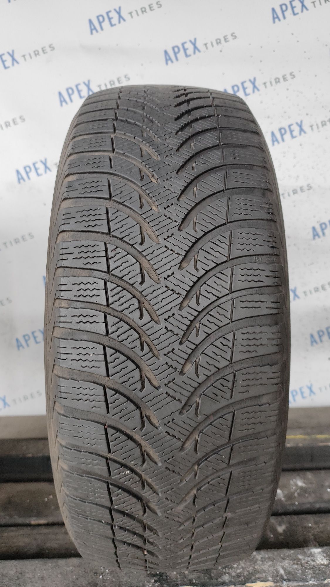 Зимові шини Michelin 215/60 R16 215*60 16 Alpin A4