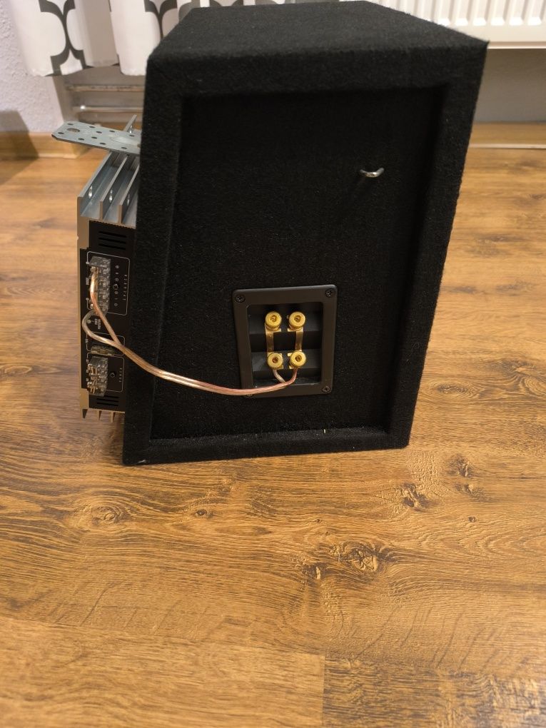 Subwoofer JBL 900w + wzmacniacz