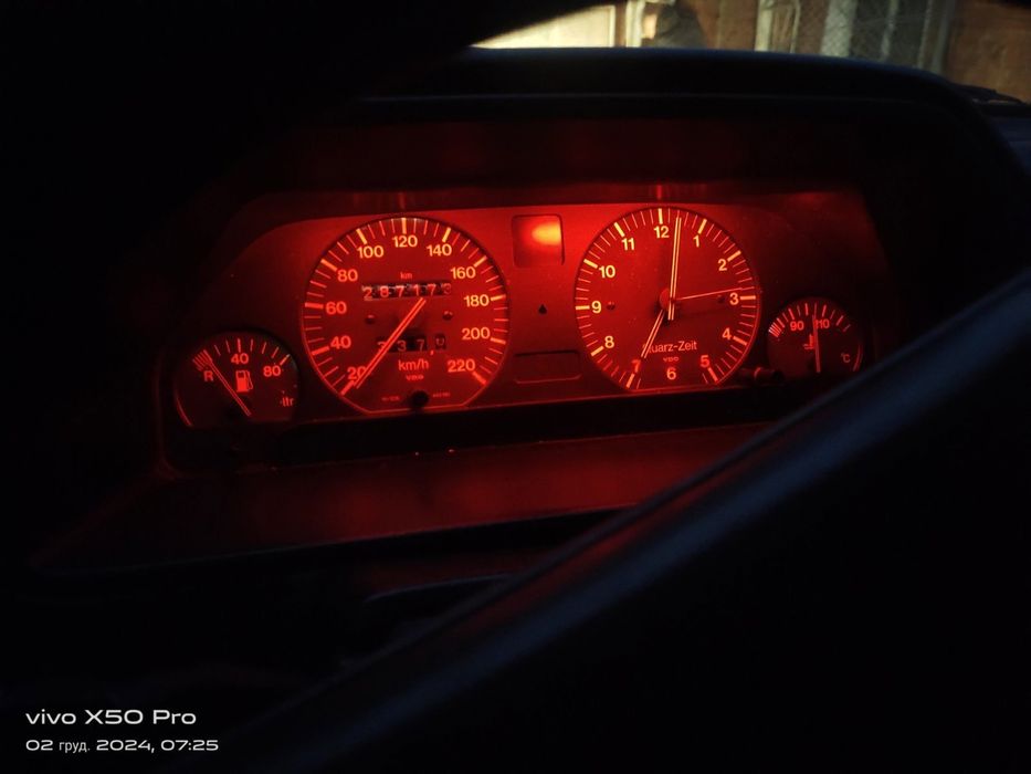 Ауді 100 Audi 100 автомобіль авто