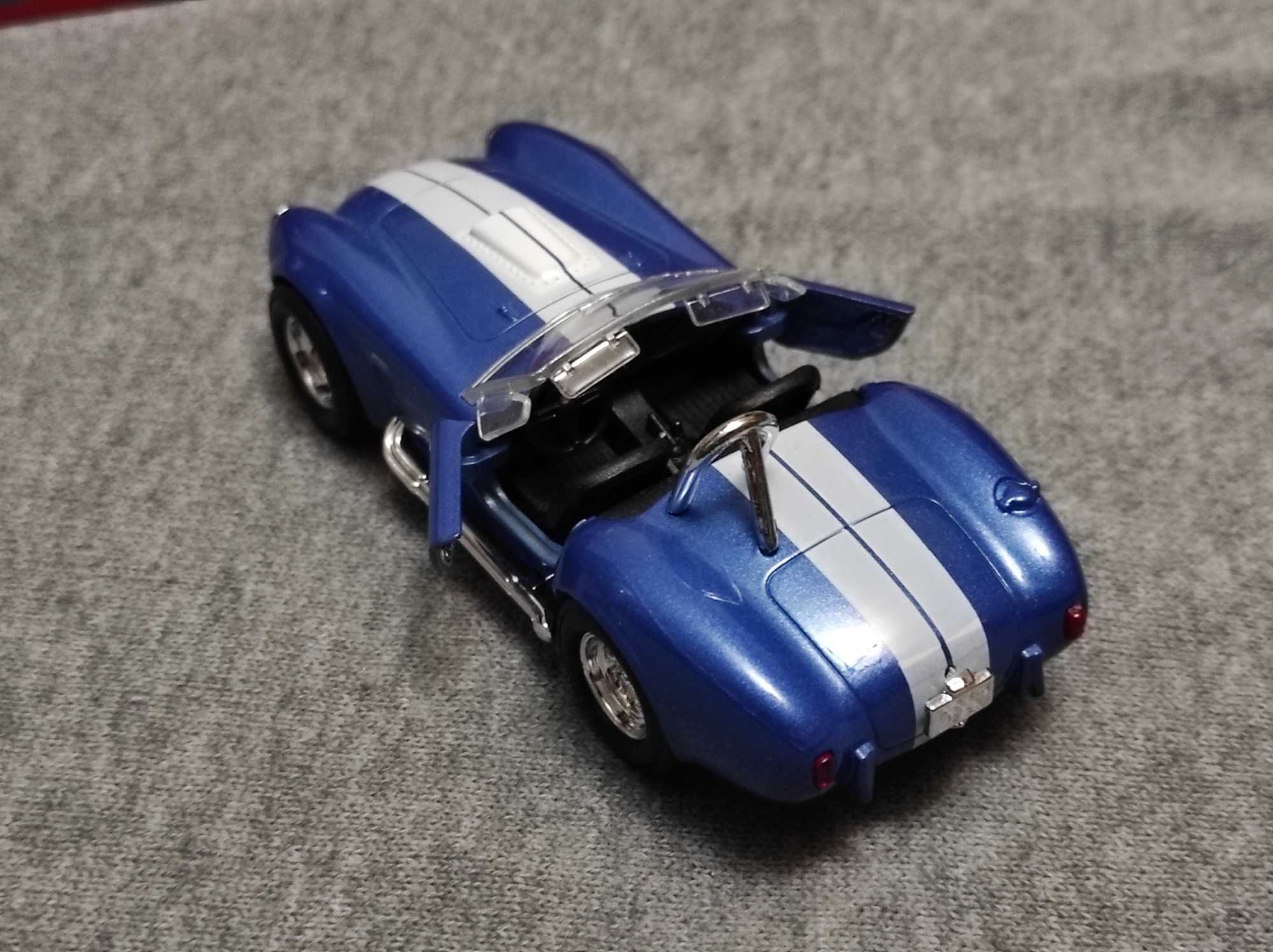 Машинка Shelby Cobra 427 S/C 1965 Welly 1/36 Модель Шелби Кобра