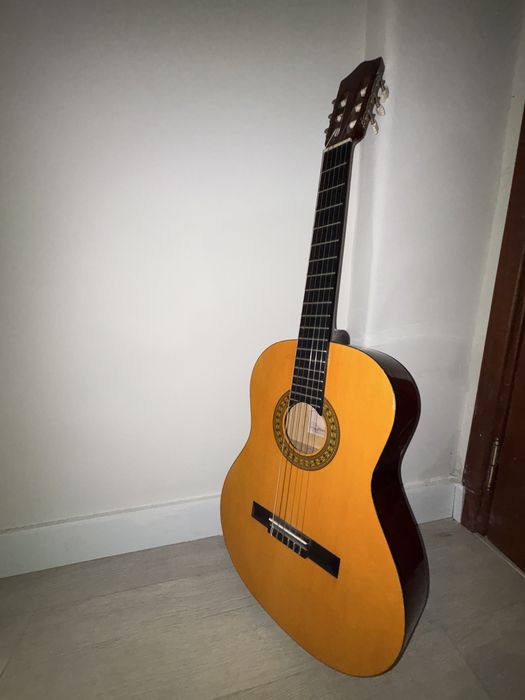 Violão em otimo estado