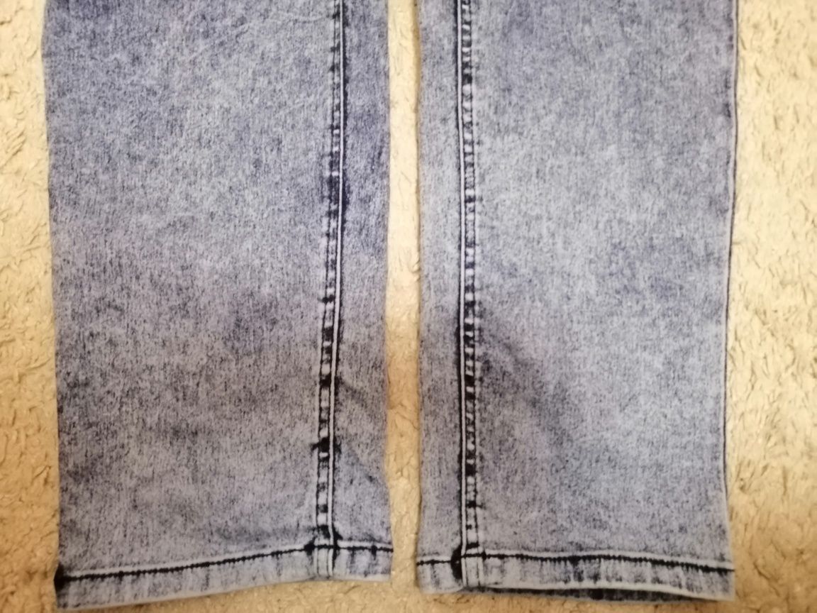 Фірмові джинси 58-60 розмір.