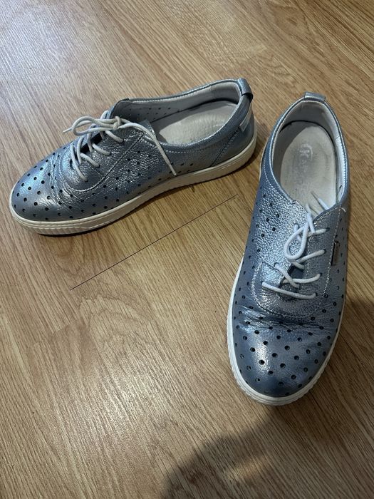 Шкіряні кеди