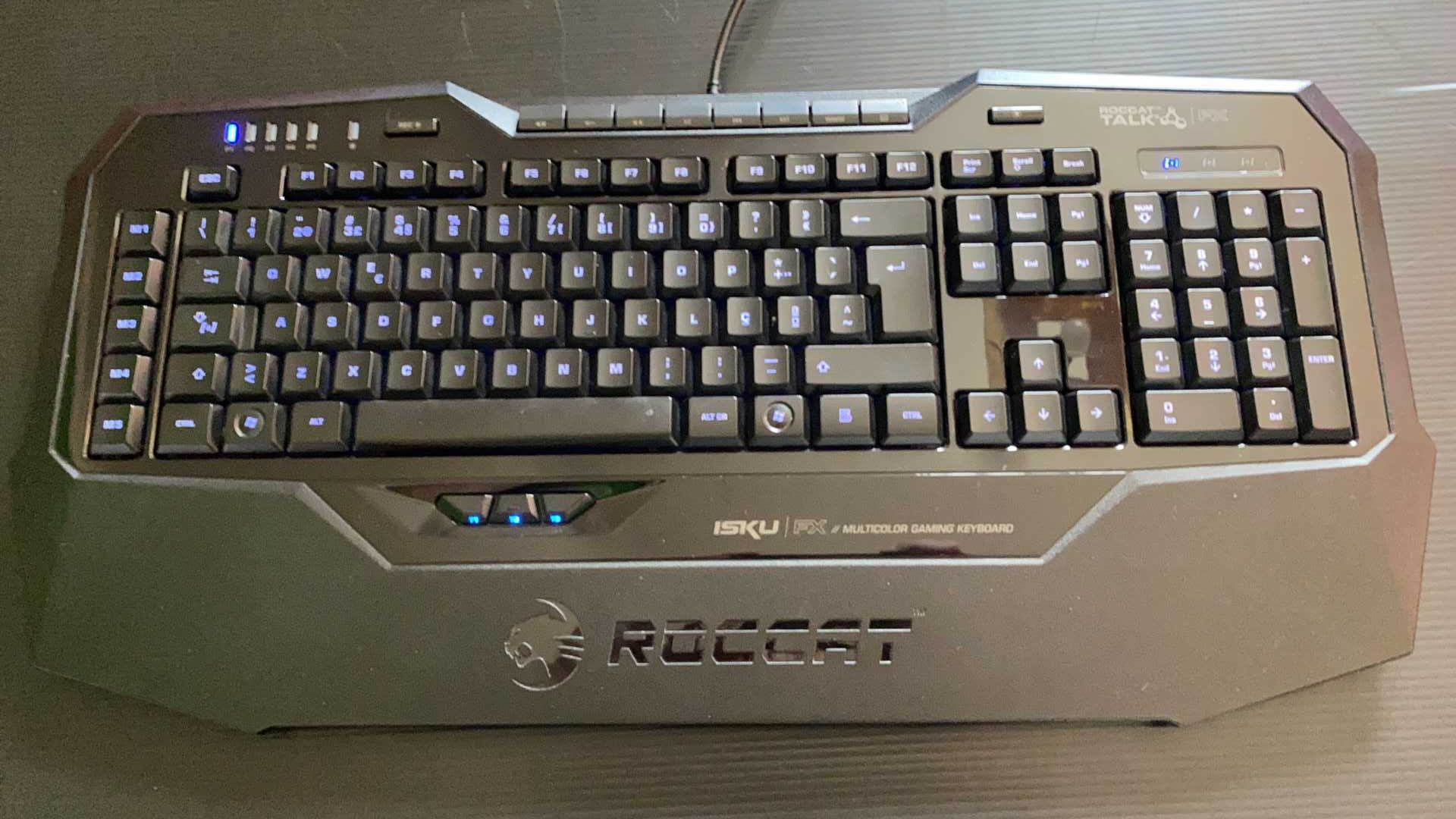 teclado Roccat ISKU FX com envio GRÁTIS