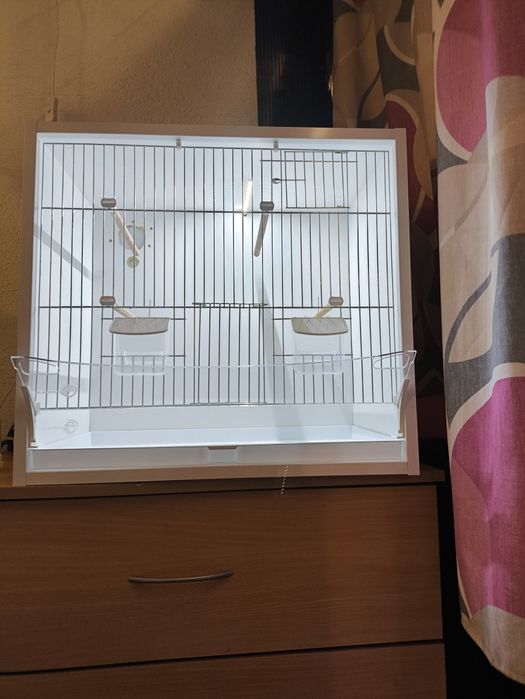 Sprzedam klatkę na papugi