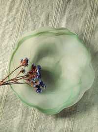 Miska patera owocarka kształt chusta szkło art design miętowa