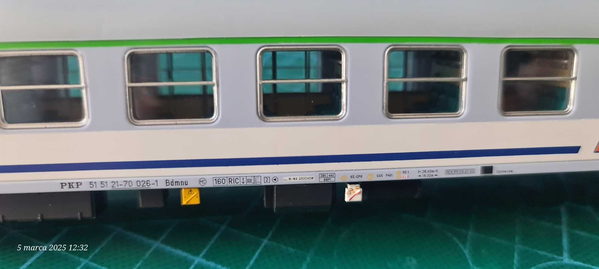 H0 Zestaw wagonów osob. 2 klasy typu Goerlitz90 Acme 90092 Nowy