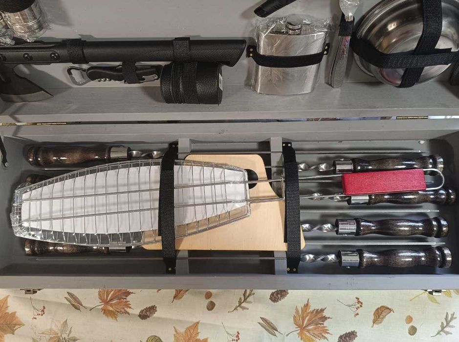 Набір шампурів в дерев'яному кейсі 42 предмети Подарункові шампура