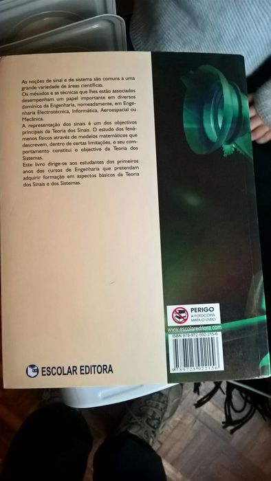 Livro Sinais e Sistemas de Isabel Lourtie