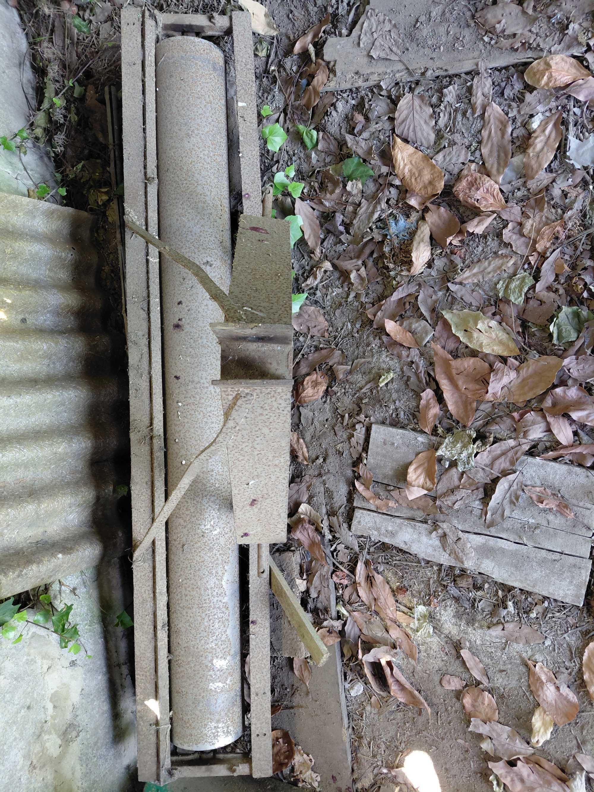 Trator/ Atrelado/ Alfaias