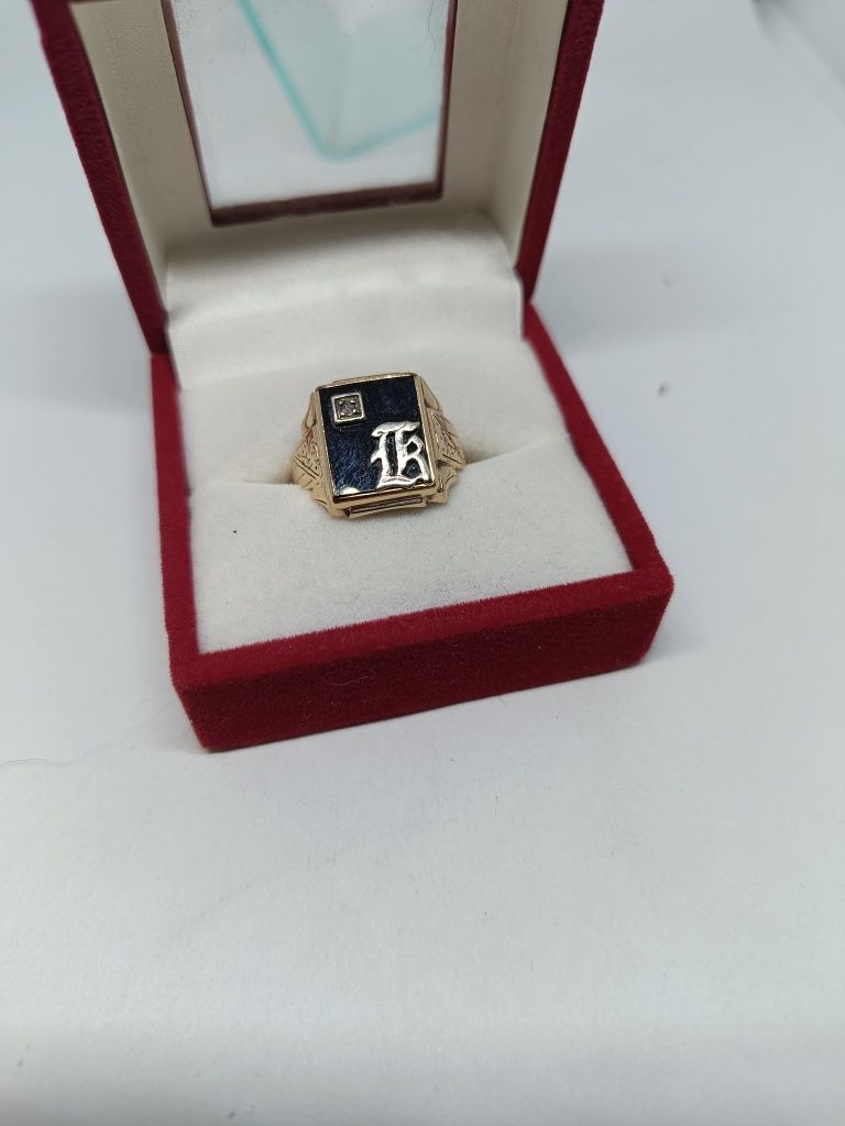 Złoty pierścionek sygnet Onyx z diamentem złoto 375 rozmiar 16