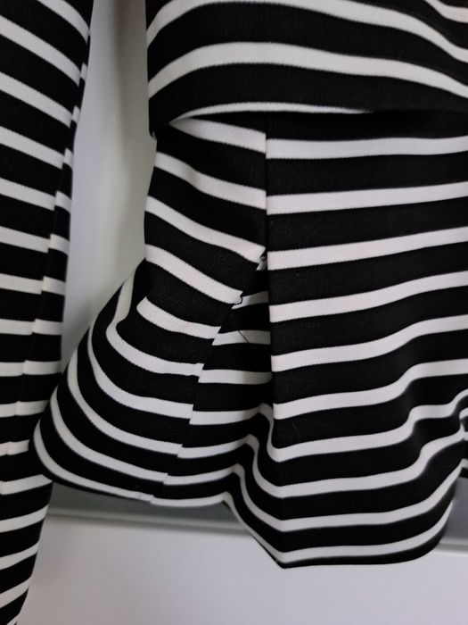 Krótka damska marynarka, żakiet, w czarno białe pasy ,rozm. XL